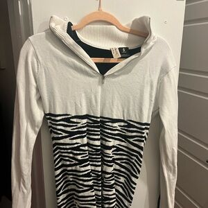 Obermeyer White Zebra Ski Sweater (Zip-up)